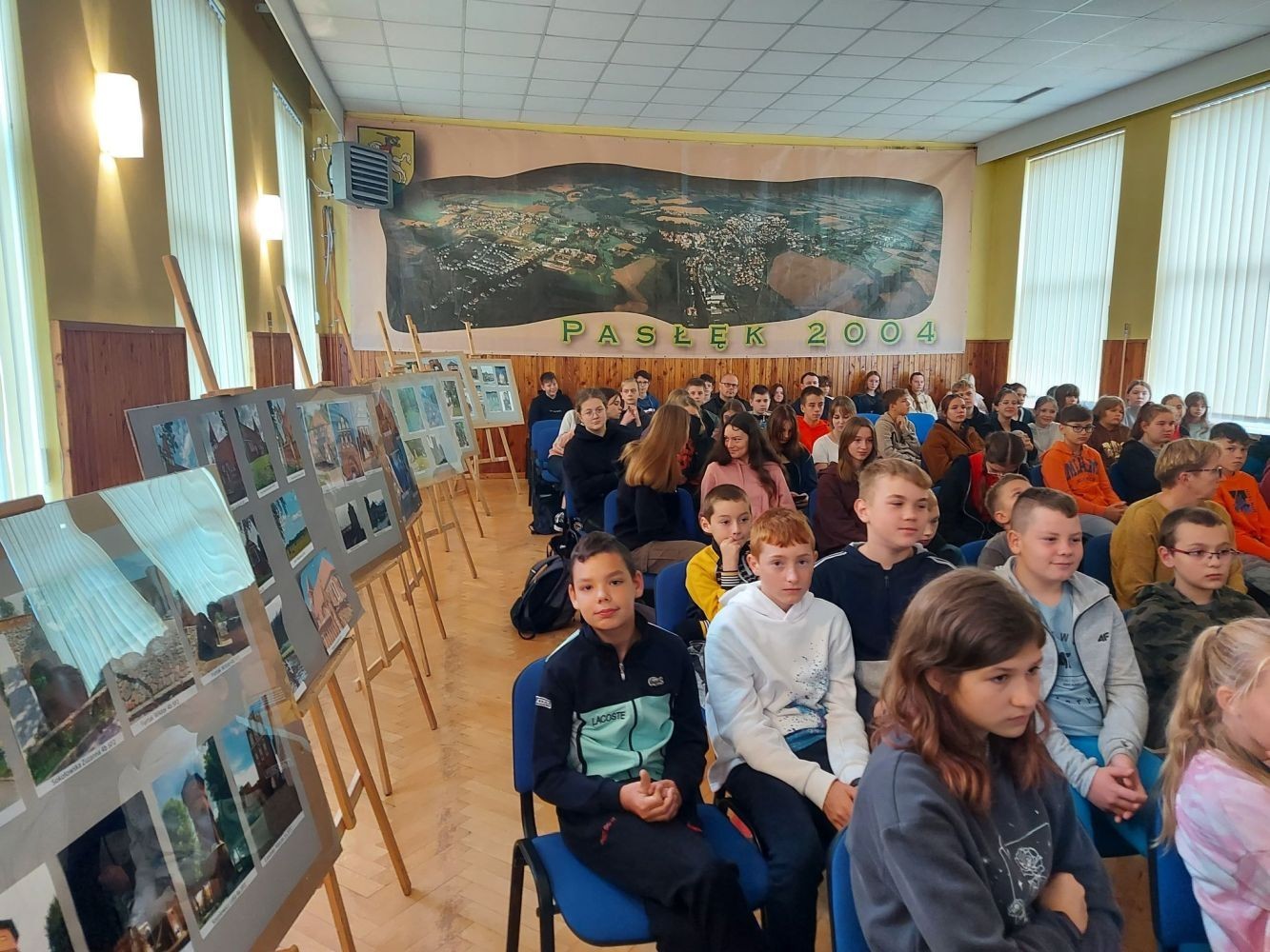 28 września w naszej szkole został  podsumowany Konkurs Fotograficzny 