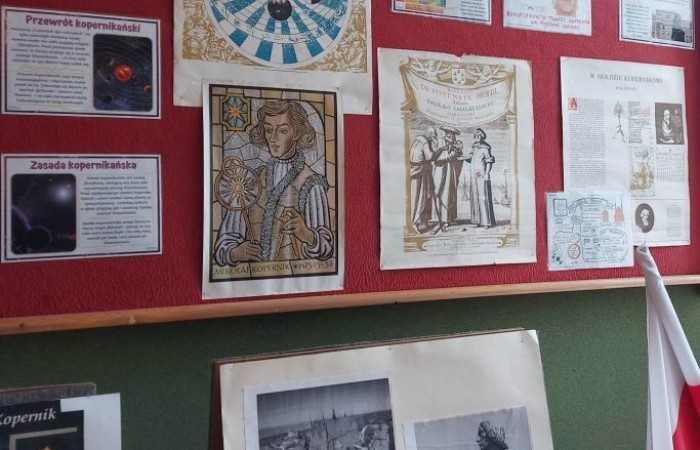 Rok 2023 został ustanowiony Rokiem Mikołaja Kopernika w 550. rocznicę jego urodzin. Odkrywamy  wiedzę na temat dokonań genialnego astronoma w ramach Akcji społeczno-edukacyjnej „Konwalia”. Inspiracją do zorganizowania akcji o nazwie 
