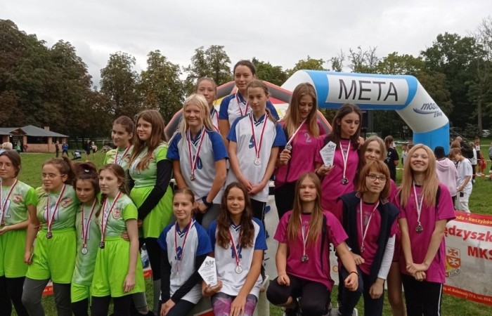 Sztafetowe Biegi Przełajowe
