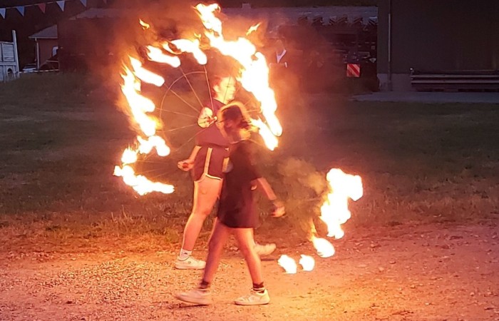 Grupa taneczna z  Sp2 była częścią delegacji Aniołowa, które wraz z partnerami z Gminy Pasłęk przebywało w Hadenfeld w Niemczech w dniach 14-19.06. Delegacja brała udział w festiwalu „Anioły,woły i kultura
