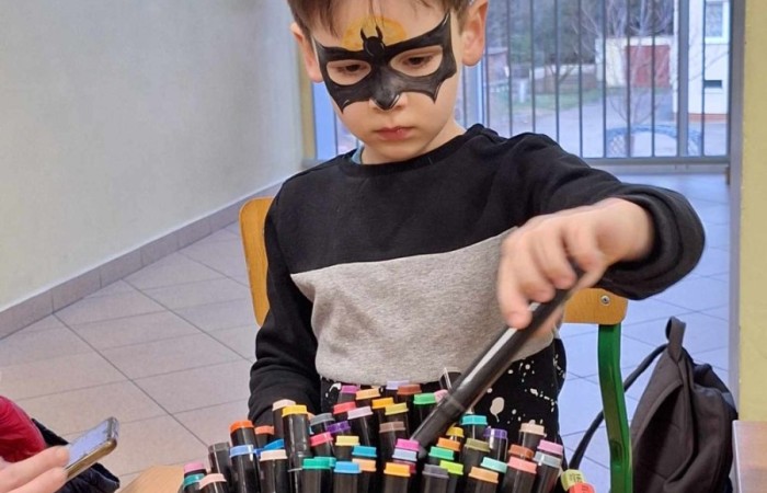 4 marca po raz kolejny nasza szkoła otworzyła swoje podwoje dla przyszłych uczniów. Dzieci i ich rodzice mogli przekonać się, że szkoła to nie tylko nauka, ale też świetna zabawa.
Po przekroczeniu progu naszej 