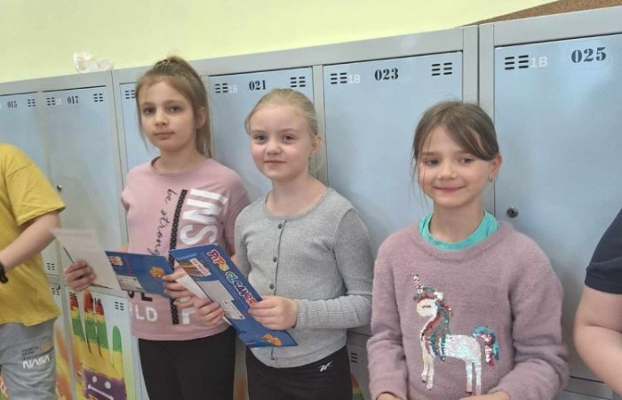 Z radością przedstawiamy wyniki konkursu plastycznego na Najpiękniejszą Kartkę Wielkanocną. Wszystkim uczestnikom konkursu oraz laureatom serdecznie gratulujemy. 
Wybór zwycięzców był trudny, ponieważ wszystkie prace były przepiękne i oryginalne. 