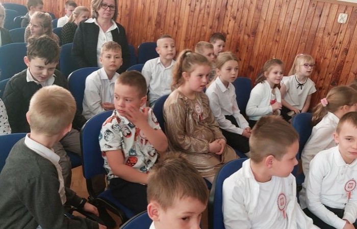 Dziś naszą szkołę odwiedził Zespół Folklorystyczny 