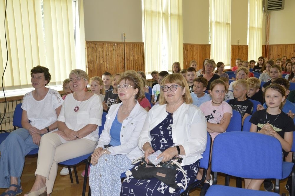 Uczniowie klasy 5 b, dzięki współpracy z Pasłęckim Towarzystwem Przyjaciół Kultury, już po raz drugi wzięli udział w projekcie 