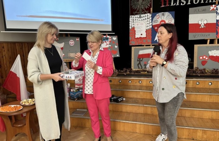 Święto Odzyskania Niepodległości ma dla nas szczególne znaczenie. W tym roku postanowiliśmy to wydarzenie uczcić w wyjątkowy sposób - organizując 