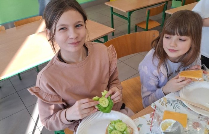 Uczniowie klas młodszych, biorący udział w zajęciach 