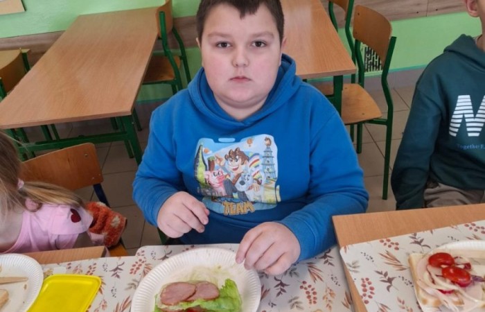 Uczniowie klas młodszych, biorący udział w zajęciach 