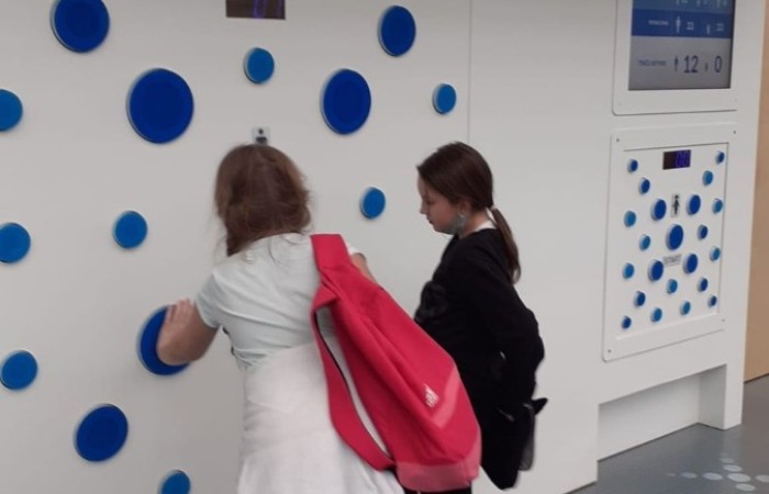 	14 grudnia 2021 uczniowie klas IIIa i IIIb uczestniczyli w wycieczce do Gdyni w ramach projektu Ministerstwa Edukacji i Nauki ,,Poznaj Polskę