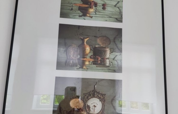 14 maja w Pałacu Młodzieży w Olsztynie została otwarta wystawa podsumowującą VIII Wojewódzki Konkurs Fotograficzny „Mój zabytek”. Celem konkursu jest rozwijanie fascynacji młodzieży historią, różnorodnością kulturową, postaciami oraz faktami związanymi z regionem Warmii i Mazur.W ramach konkursu wpłynęło 405 prac 102 autorów, natomiast do wystawy zakwalifikowało się 30 prac 20 autorów.
Z ogromną dumą informujemy, iż w  kategorii wiekowej 10-14 lat, wyróżnienie otrzymała również uczennica naszej szkoły Weronika Jakubowska za pracę pt. „Chemia”. W kategorii wiekowej 15-20 lat do wystawy zakwalifikowała się również praca uczennicy klasy 8 c, Agaty Jakubowskiej pt. „Waga”. Uroczystość zaszczyciła i nagrody wręczyła Wiceprezydent Olsztyna Pani Ewa Monika Kaliszuk, która poza pracą zawodową przez ponad ćwierć wieku działa w dziedzinie kultury. Finał konkursu fotograficznego „MÓJ ZABYTEK” uświetniły wokalistki z pracowni wokalu olsztyńskiego Pałacu Młodzieży.
Gratulujemy i zapraszamy do kolejnych edycji konkursy ?
